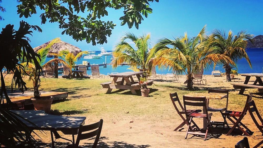 Oualie Beach Resort Nevis Exteriör bild